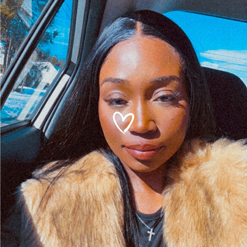 Meet your Posher, Brianna